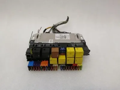 Mercedes SL R230 Fuse Box A2305450832 Fuse Box SAM