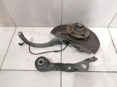 Mercedes SL55 AMG R230 Right Front Hub A2113306720 Wheel Bearing Housing Front Right