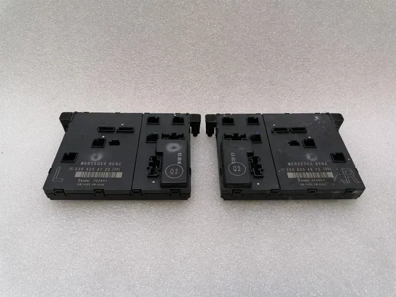 Mercedes SL R230 Door Electronic Module Set A2308204726 Control Unit Door Set