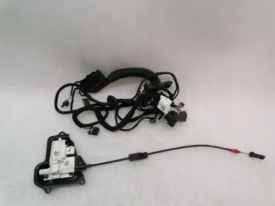 Mercedes GLE W166 FRH Soft Close Motor A1667600800 Front Right Actuator