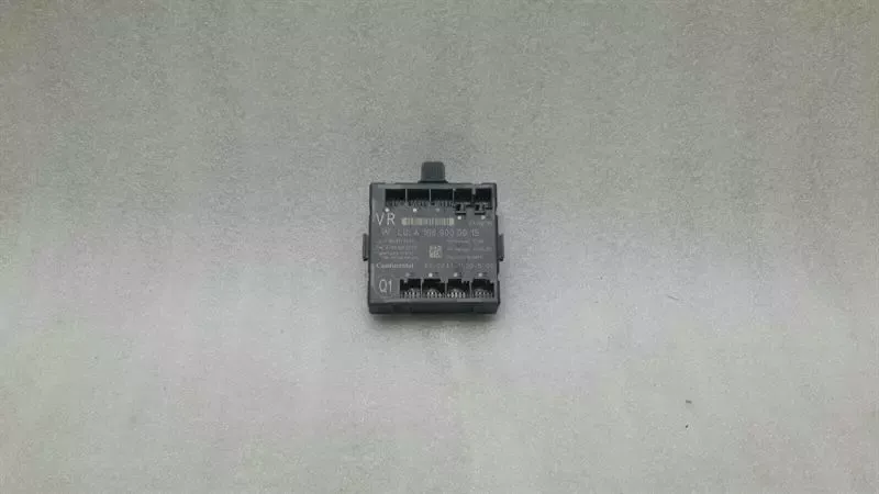 Mercedes GLE W166 front right door module A1669000015 door control unit front RE