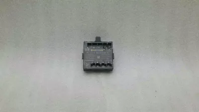Mercedes GLE W166 front right door module A1669000015 door control unit front RE