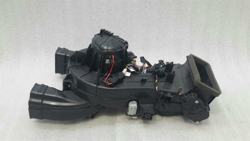 Mercedes GLE W166 Heater Blower A1668300008 Engine Heater Blower Rear
