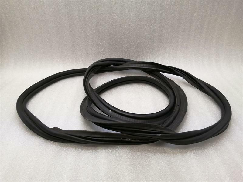 Mercedes GLE W292 C292 Tailgate Seal A2927400900 Seal Rubber Tailgate