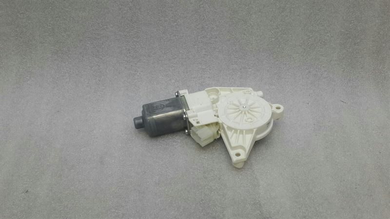 Mercedes GLE W166 door window motor A1669060301 window regulator motor front right