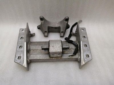 Mercedes SL R231 SL63 AMG Gearbox mount A2312400502 Transmission Holder