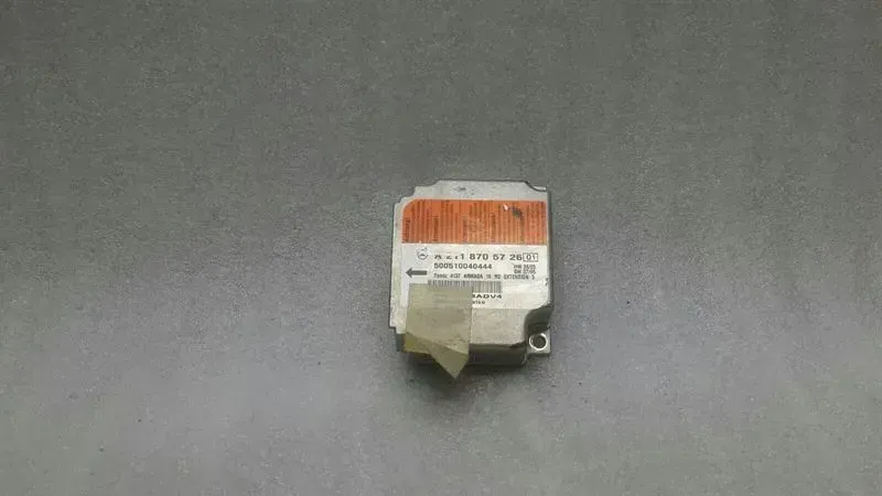 Mercedes CLS W219 Safety Module ECU A2118705726 Air Control Unit