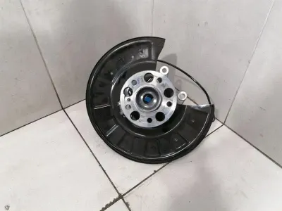 Mercedes SL R231 Right Rear Hub A2313504600 Wheel Bearing Housing Rear Right