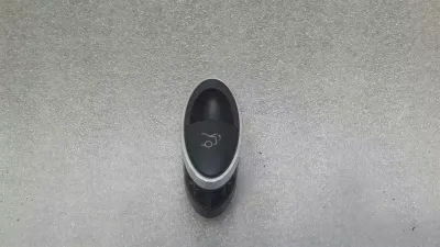 Mercedes CLS W219 Boat Lid Switch A2118210379 Tailgate Switch W211