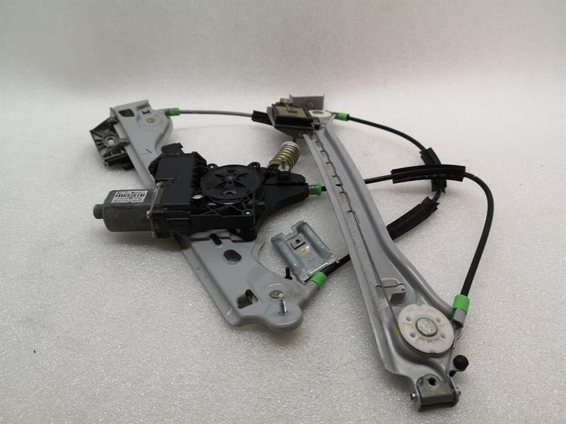 Chevrolet Corvette C7 Left Front Door Winder 84216130 Front Left Window
