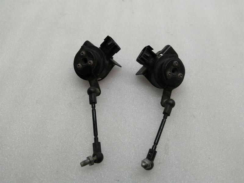 Chevrolet Corvette C7 Z06 Ride Height Level Sensor 23110568 Sensor Set
