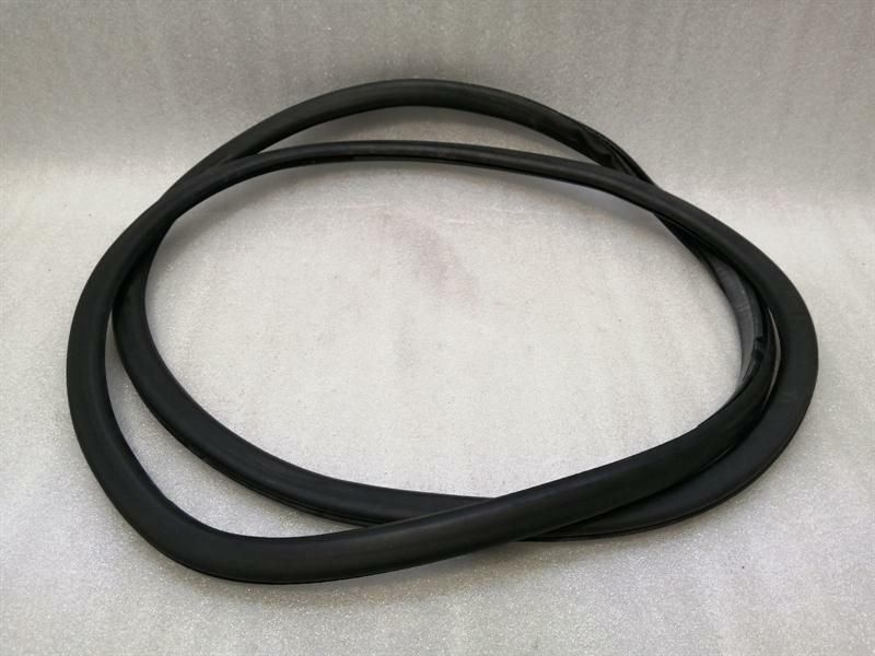 BENTLEY CONTINENTAL FLYING SPUR Front Right Door Seal 3W5867366C Door Seals
