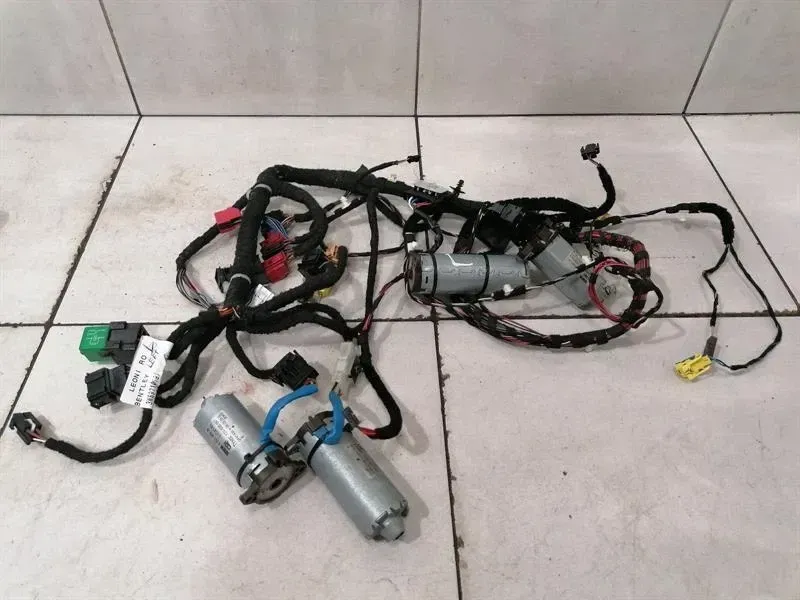 BENTLEY CONTINENTAL GT left seat wiring with motors 3W8971080P RIGHT HANDLE RHD