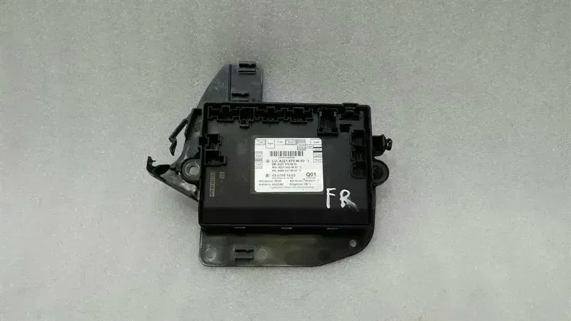 Mercedes S-Class W221 FRH door module A2218704693 door control unit front right