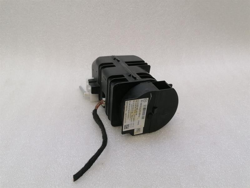 Mercedes S-Class W222 Dynamic Seat Pump A2229004609 Vacuum Pump