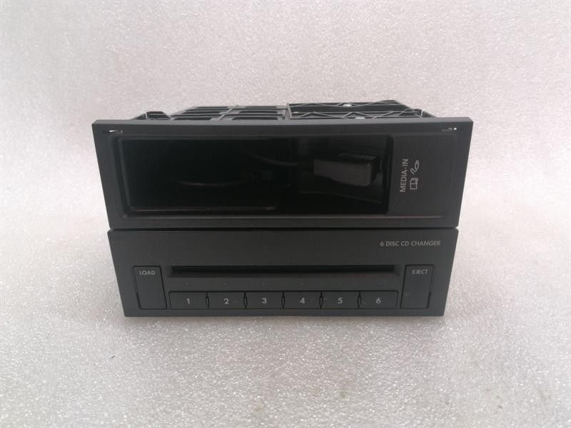Bentley Continental GT W12 CD changer 3W0035110B CD changer