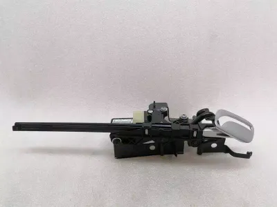 Bentley Continental GT W12 Right Seatbelt Feeder 3W8880304B Seat Belt Bringer Engine Re