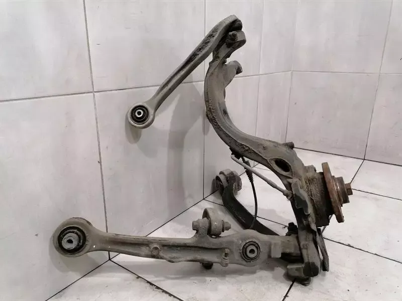 Bentley Continental GT W12 Left Front Hub 3W0407253E Wheel Bearing Housing Front Left