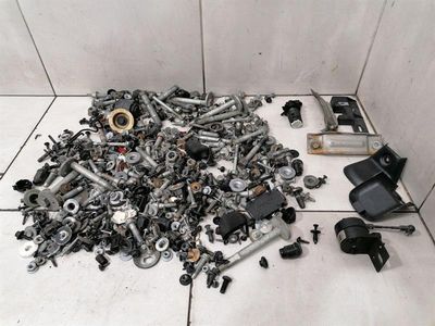 CHEVROLET CORVETTE C6 SCREWS SCREWS BOLTS FROM ONE CAR SET KIT BOLTS