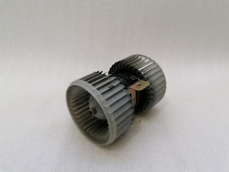 Bentley Continental GT W12 Heater Blower 3D0959101 Engine Heater Fan