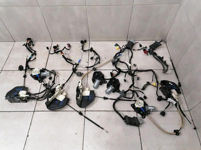 Bentley Flying Track MK2 13-19 Door Lock Set 4W0839016 Door Lock Set SOFT CLOSE