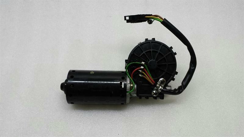Mercedes S-Class W220 Front Wiper Motor 0390241435 Wiper Motor Front