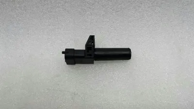 MERCEDES C Class W204 Crankshaft Position Sensor A2761530128 Crankshaft Sensor