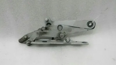 BMW 3 Series E46 Bonnet Hinge RHS 41618200124 Hood Hinge Right