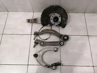 BMW 7 series F02 right front hub set 31216775768 wheel bearing housing front right