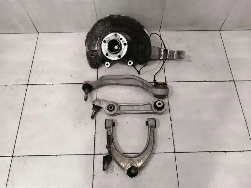 BMW 7 Series F02 Left Front Hub SET 31216775767 Wheel Bearing Housing Front Left