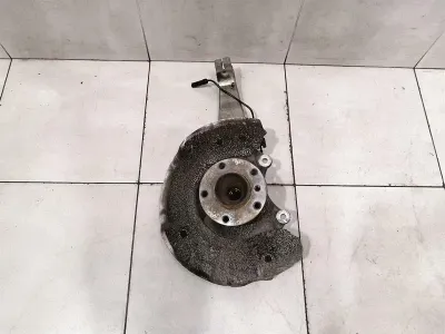 BMW 7 Series F02 F01 Left Front Hub 31216775767 Wheel Bearing Housing Front Left