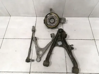 Chevrolet Corvette C6 Right Rear Hub 88965637 Wheel Bearing Housing Rear Right