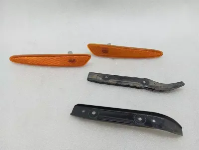 CHEVROLET CORVETTE C6 INDICATOR 10316651 SIDE INDICATOR FRONT BUMPER PARTS