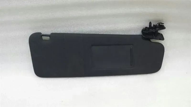Audi Q7 4L Right Sun Visor 4L0857552 Sun Visor Trim Panel Right