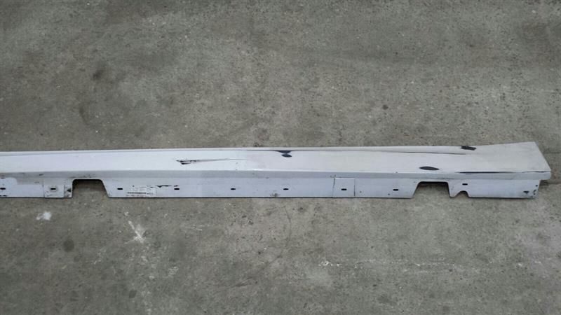 BMW 3 Series E90 LCI Seitenschwelle