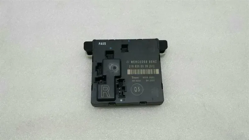 Mercedes CLS Class W219 Seat Comfort Module RRH A2198200326 Door Control Unit HR