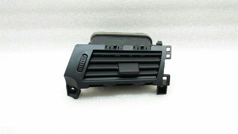 BMW 5 Series E60 RHD Right Air Vent 6913708 Right Handlebar