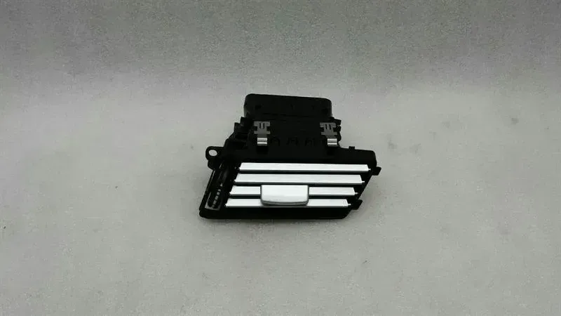 Mercedes E Class W212 ventilation nozzle ventilation grille right A2128300254 air vent
