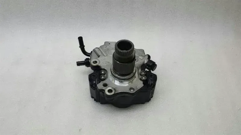 Mercedes E-Class W212 Fuel Pump A6510701801 High Pressure Pump CDI Diesel Pump