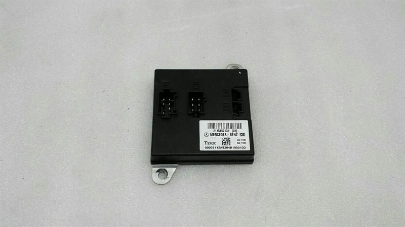 Mercedes E Class W211 SAM Control Unit A2115452132 ECU
