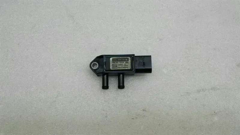 Volkswagen Golf intake pressure sensor 03L906051B differential pressure sensor sensor