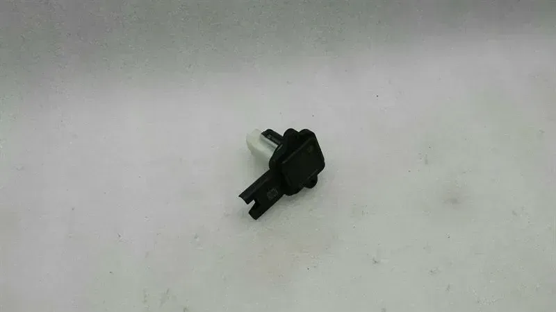 BMW 6 Series E63 E64 Air Mass Meter 7551638 Air Flow Meter 630i 3.0i