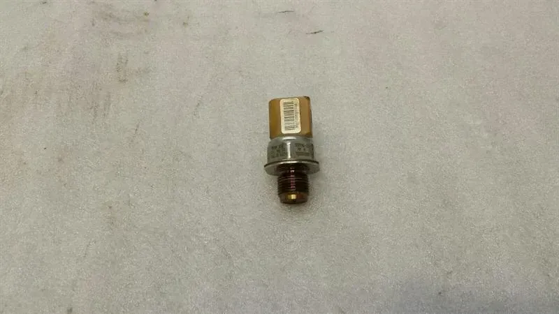Audi Q3 8U Fuel Pressure Sensor 03L906051 Fuel Pressure Pressure Sensor 2.0 TDI