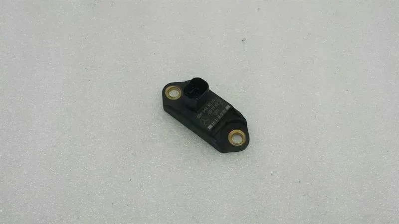 Mercedes CLS W219 Crash Sensor A0045423518 Impact Sensor SRS