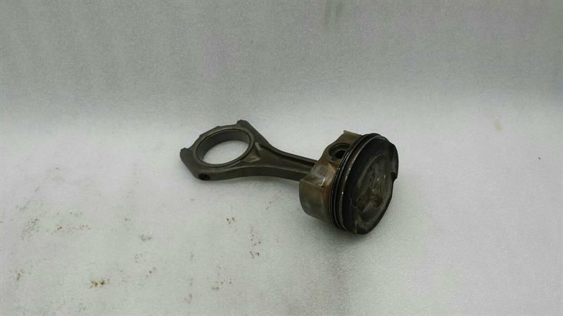 BMW 5 Series GT F07 piston 7613626 PISTON CONROD 4.4i N63B44 V8