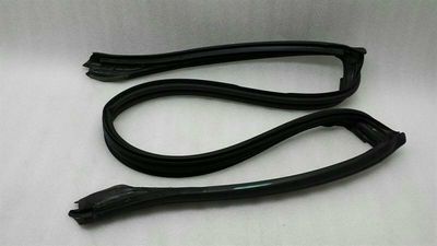BMW Z4 E85 E86 windshield seal 7023969 gasket windshield defective