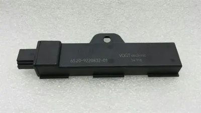 BMW 5 Series F07 GT Keyless Go Antenna 9220832 Keyless Go Antenna