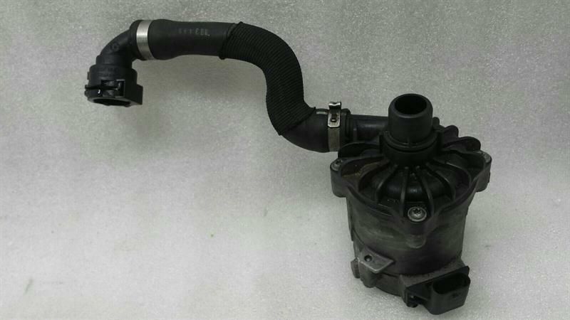 BMW 5 Series F07 GT Additional Cooling Pump 7566335 Coolant Pump Pump