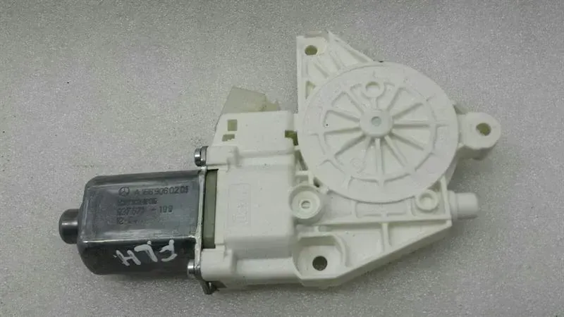 Mercedes ML W166 FLH door window motor A1669060201 window regulator motor front left