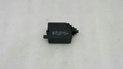 BMW X5 E53 boat actuator 8379996 servomotor tailgate